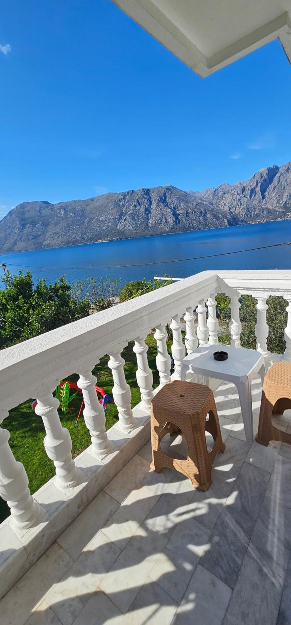 Apartments Popovic Kotor Eksteriør bilde